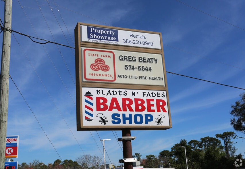 More Photos Of 813 Deltona Blvd, Deltona Office For Lease