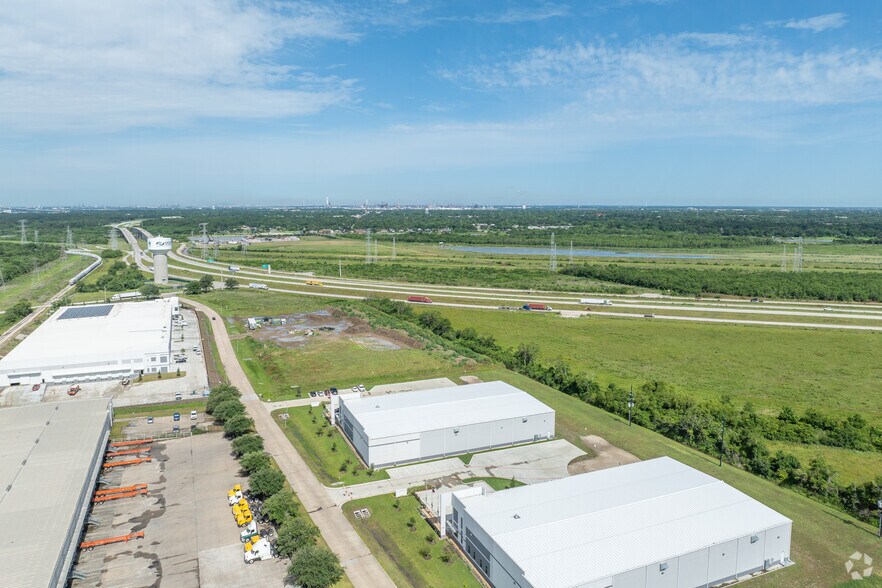 More Photos Of 3703 Cedar Blvd, Baytown Unknown For Lease