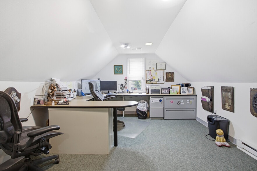 More Photos Of 678 Ferne Blvd, Drexel Hill Office For Sale