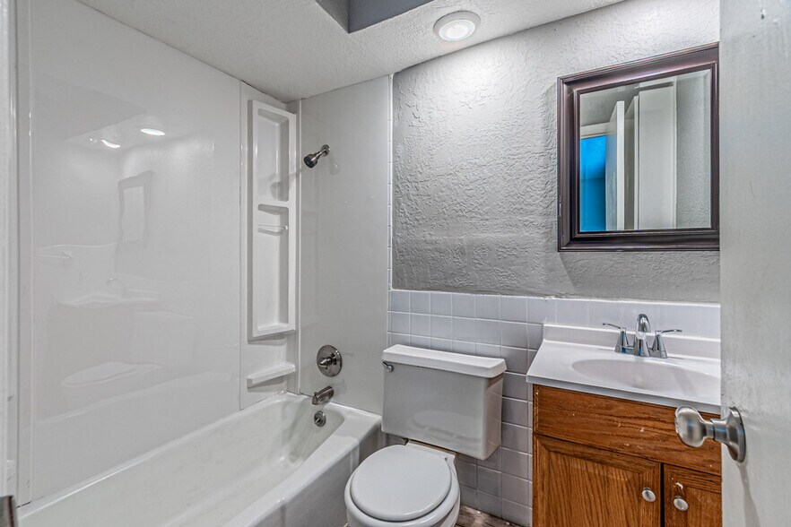 More Photos Of 4635 W Gore Blvd, Lawton Apartments For Sale