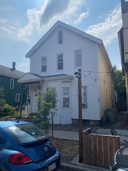 More Photos Of , Milwaukee Multifamily For Sale