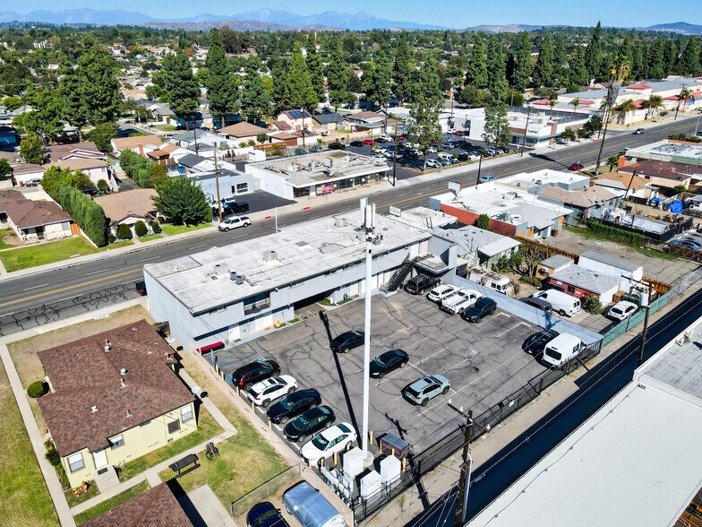 More Photos Of 1532-1538 W Commonwealth Ave, Fullerton Storefront Retail Residential For Lease