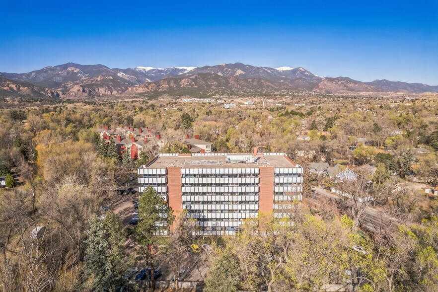 More Photos Of 107 W Cheyenne Rd, Colorado Springs Apartments For Sale