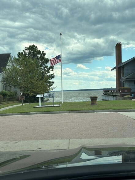 More Photos Of 319 Main St, West Point Apartments For Sale