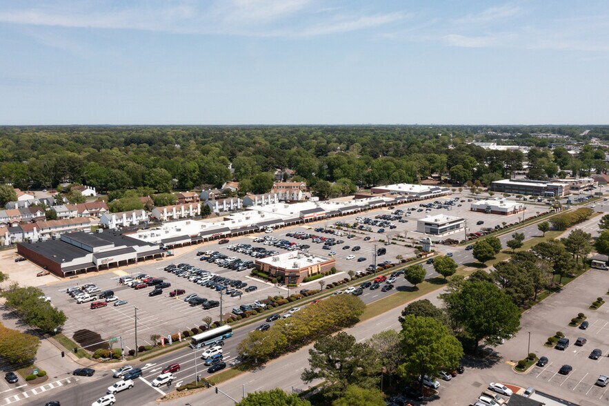 More Photos Of 3980-4040 Virginia Beach Blvd, Virginia Beach Unknown For Lease