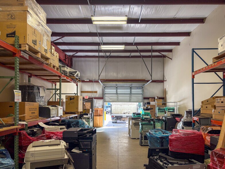 More Photos Of 9481 Industrial Center Dr, Ladson Flex For Lease