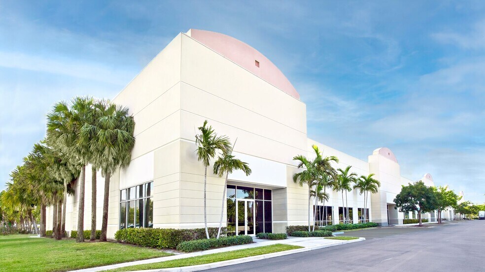 Primary Photo Of 2100 SW 2nd St, Pompano Beach Unknown For Lease
