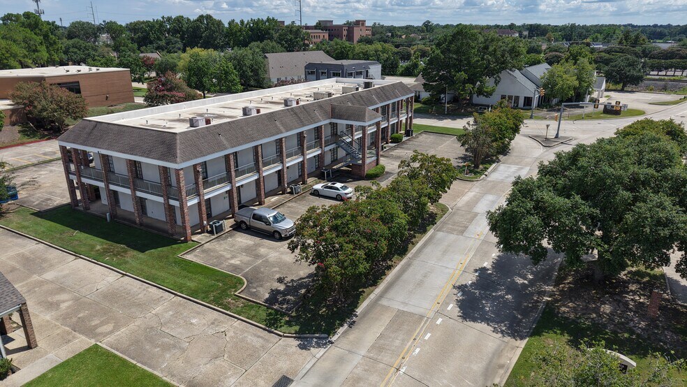 More Photos Of 7423 Picardy Ave, Baton Rouge Medical For Lease