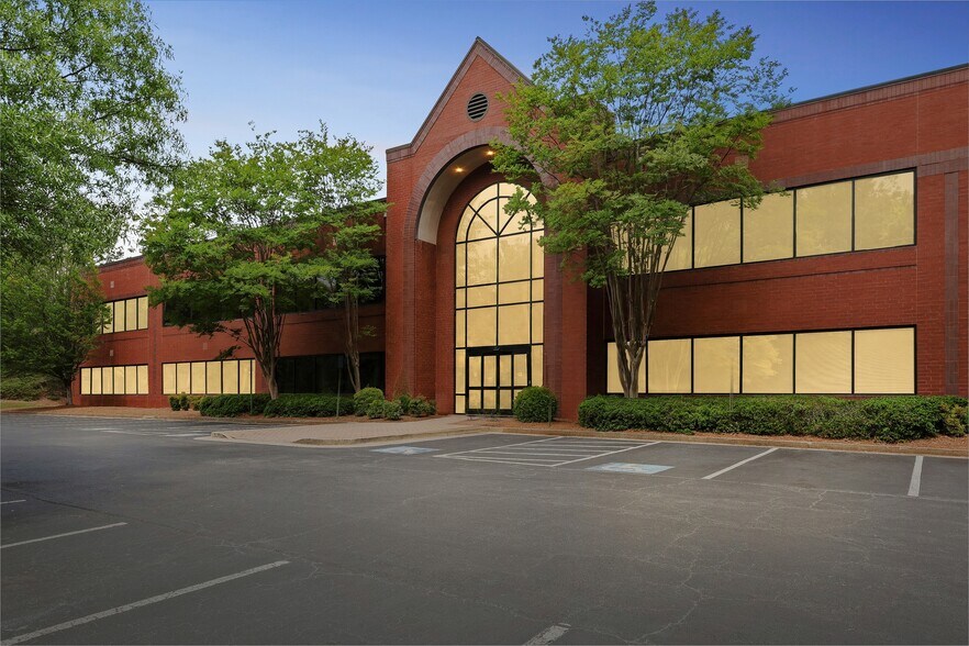 Primary Photo Of 1357 Hembree Rd, Roswell Medical For Lease