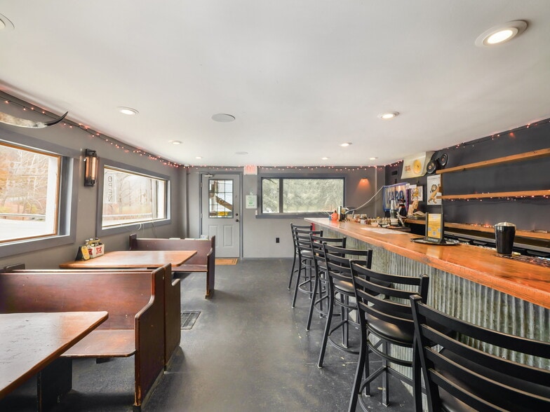 More Photos Of 553 County Road 94, Hankins Restaurant For Sale