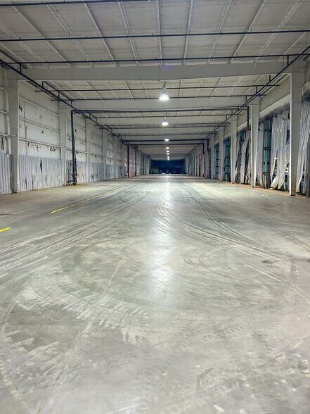 More Photos Of 209 Carpet Dr, Atmore Manufacturing For Sale