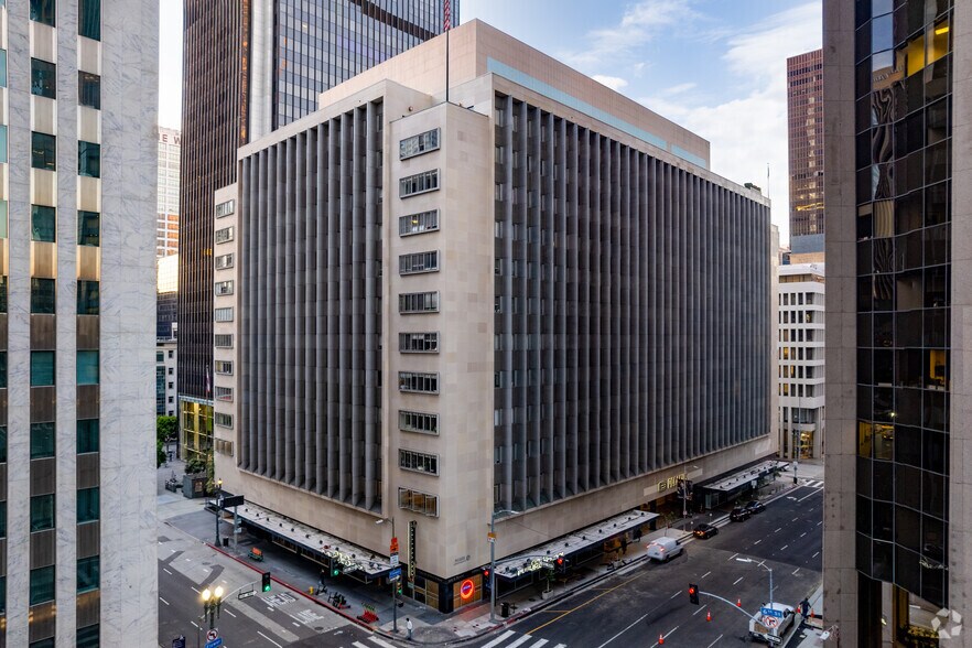 Primary Photo Of 612 S Flower St, Los Angeles Apartments For Lease