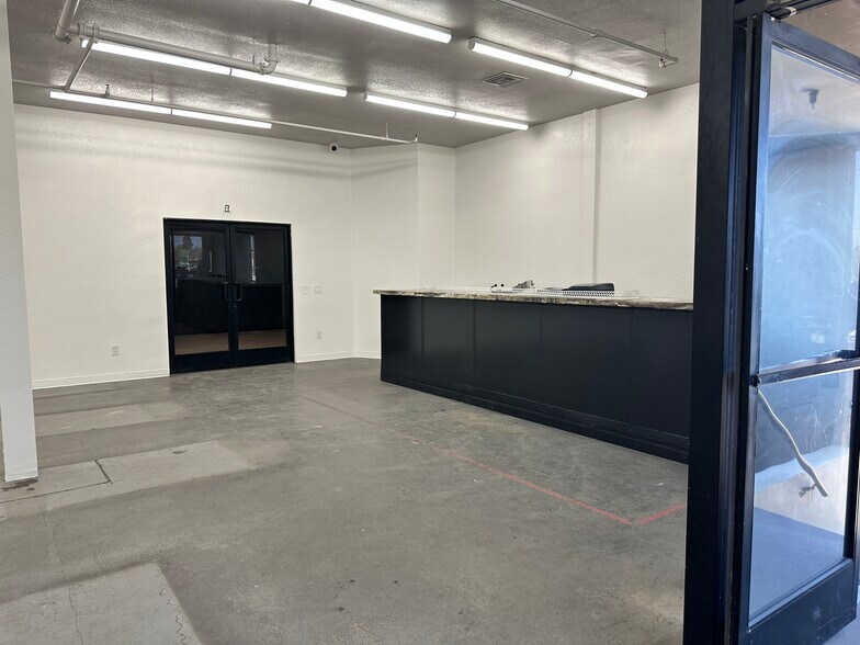 More Photos Of 2875 Orange Olive Rd, Orange Manufacturing For Lease