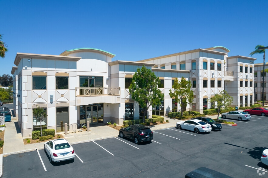 More Photos Of 27290 Madison Ave, Temecula Unknown For Lease