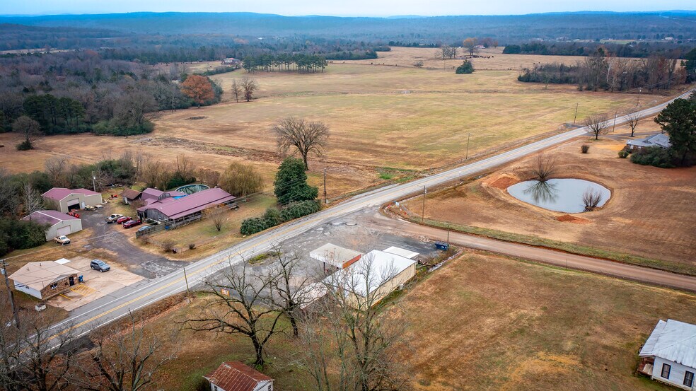 More Photos Of 3953 Highway 95, Cleveland Convenience Store For Sale