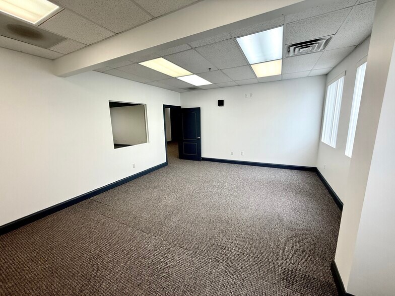 More Photos Of 1111 Van Voorhis Rd, Morgantown Medical For Lease
