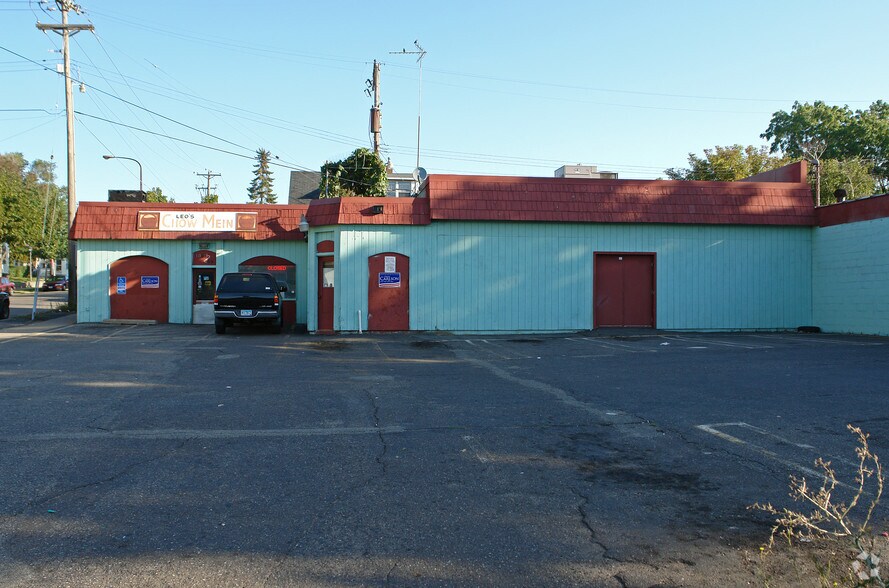 More Photos Of 1061 Hudson Rd, Saint Paul Restaurant For Sale