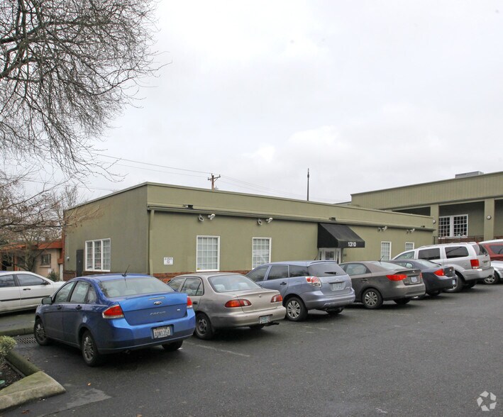 More Photos Of 1310 SW 17th Ave, Portland Office For Lease