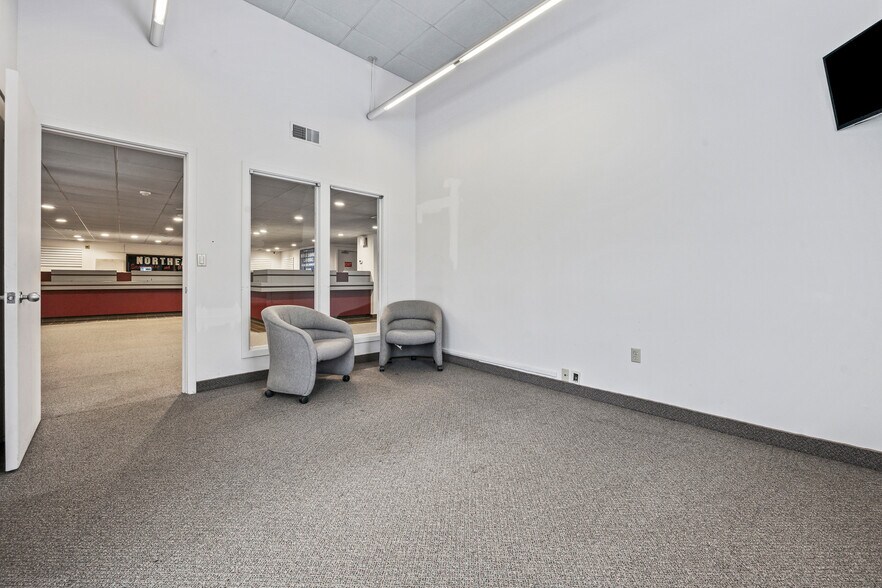 More Photos Of 177 Main St, Gorham Bank For Sale