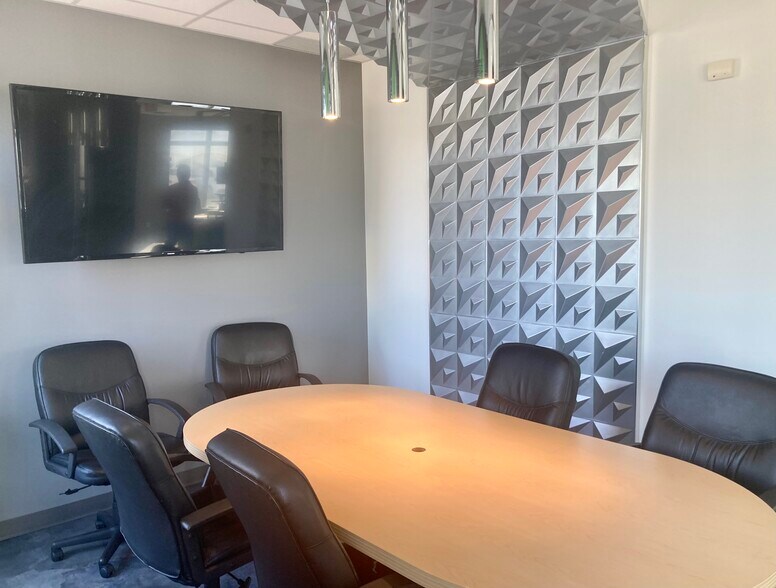 More Photos Of 18905 111 Av NW, Edmonton Flex For Sale