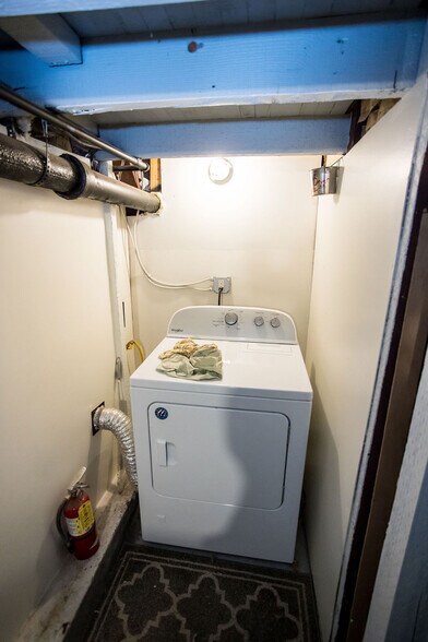 More Photos Of 219 John St, Oakland Apartments For Sale