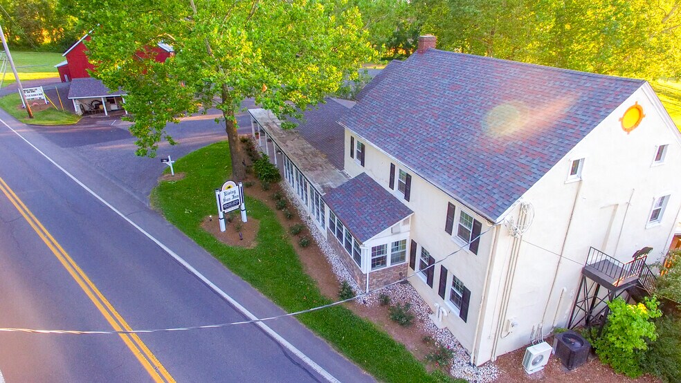 More Photos Of 898 Allentown Rd, Telford Restaurant For Sale