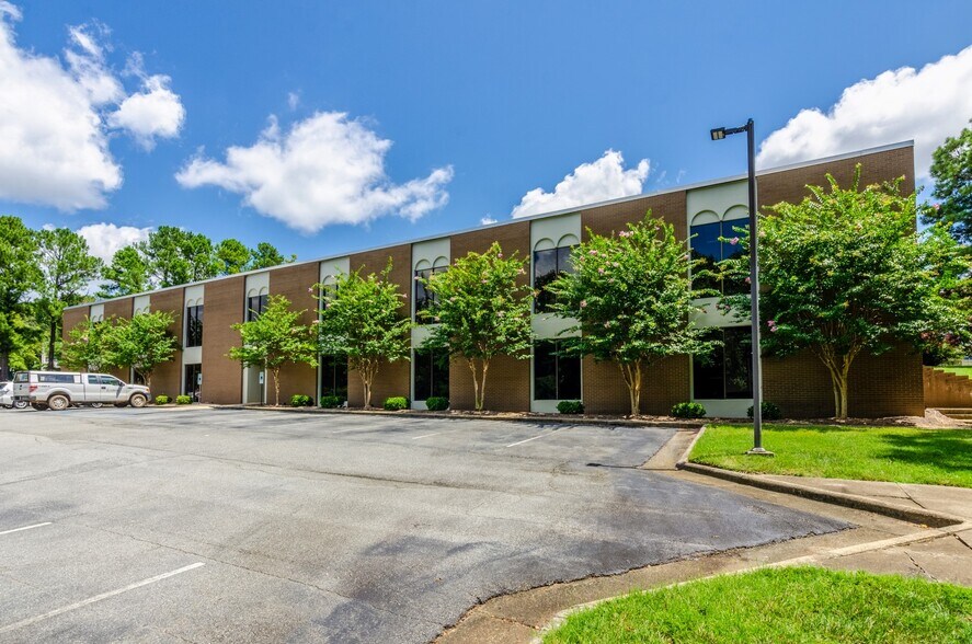 More Photos Of 1 Centerview Dr, Greensboro Unknown For Lease