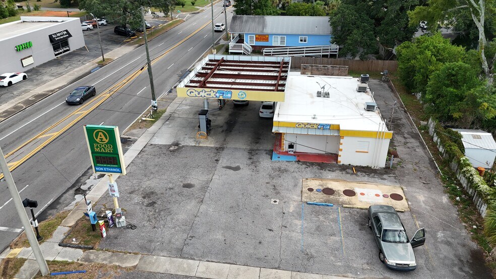 More Photos Of 2015 9th Ave, Pensacola Convenience Store For Sale