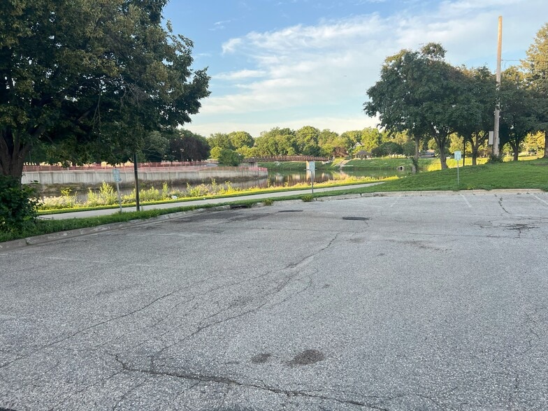 More Photos Of 300 3rd Ave SE, Rochester Coworking Space