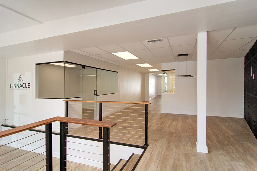 More Photos Of 5685-5693 La Jolla Blvd, La Jolla Apartments For Lease