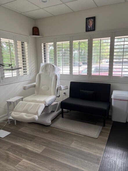 More Photos Of 813-821 Douglas Ave, Altamonte Springs Serviced Offices For Sale