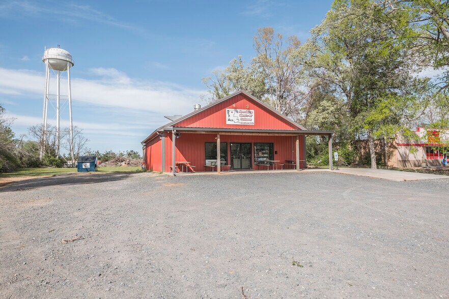 More Photos Of 147 US-80 Hwy, Calhoun General Retail For Sale