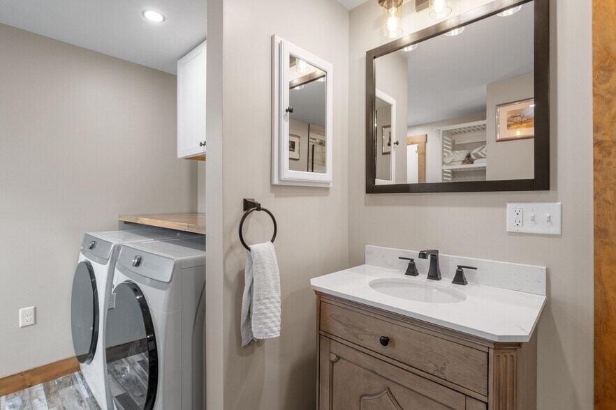 More Photos Of 291 Endicott St N, Laconia Hotel For Sale