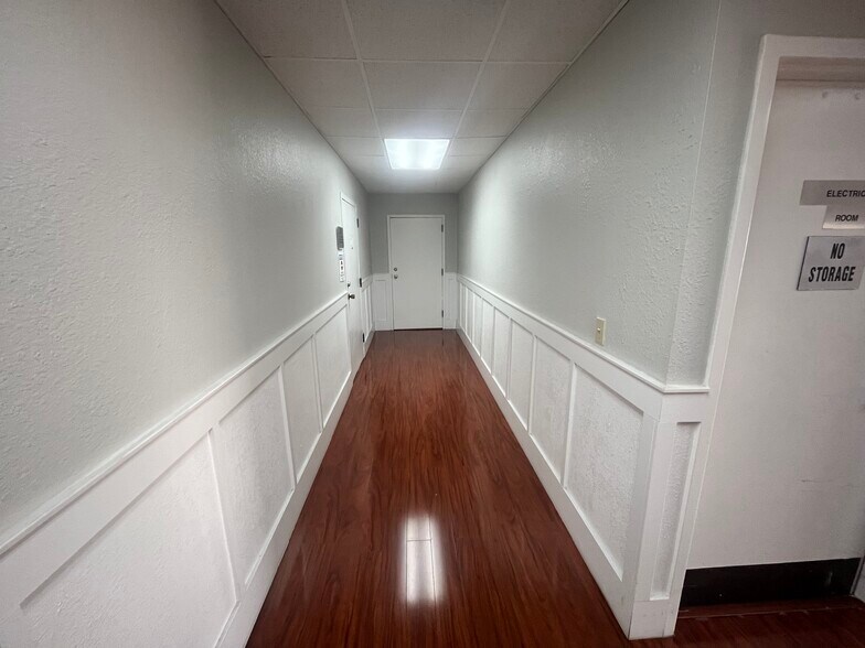 More Photos Of 9501 US Highway 19, Port Richey Office For Sale