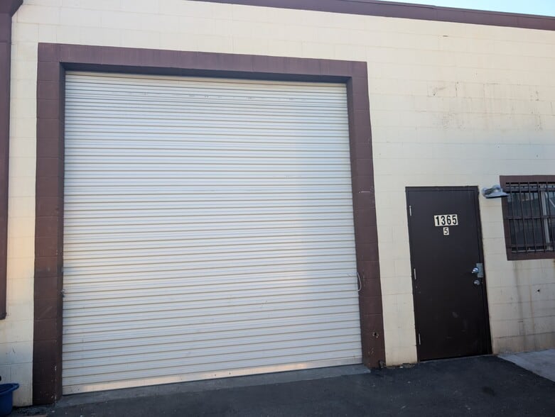 More Photos Of 1355 Brooks St, Ontario Warehouse For Lease