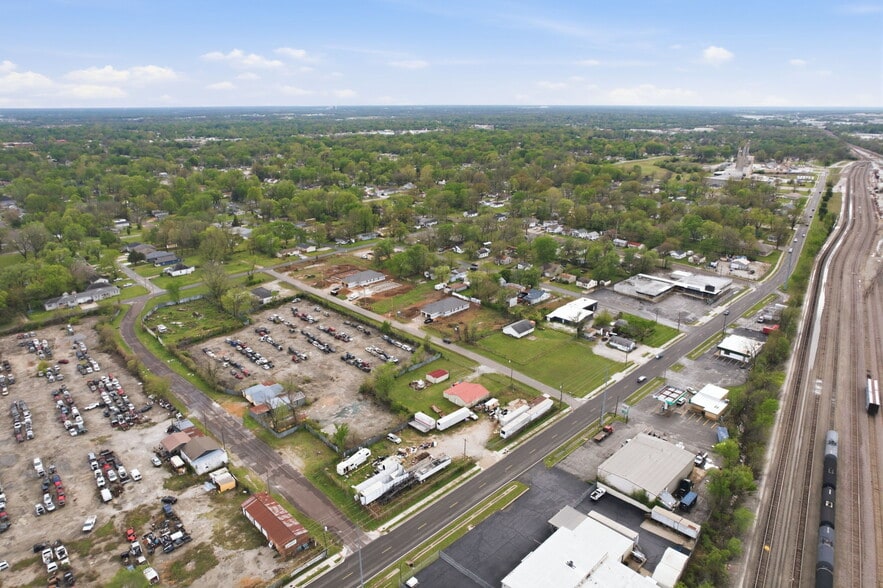 More Photos Of 2320 W Division St, Springfield Land For Sale