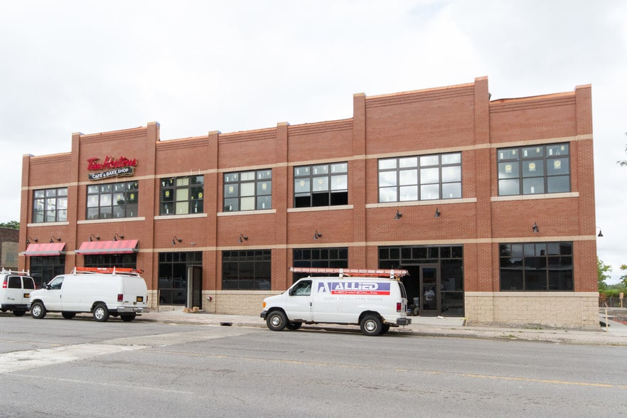 More Photos Of 1088 Niagara St, Buffalo Storefront Retail Office For Lease