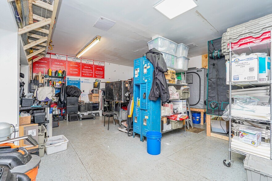 More Photos Of 587 Bay St, Staten Island Storefront Retail Residential For Sale