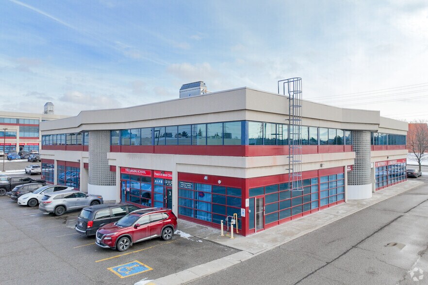 More Photos Of 20 Crown Steel Dr, Markham Office For Sale