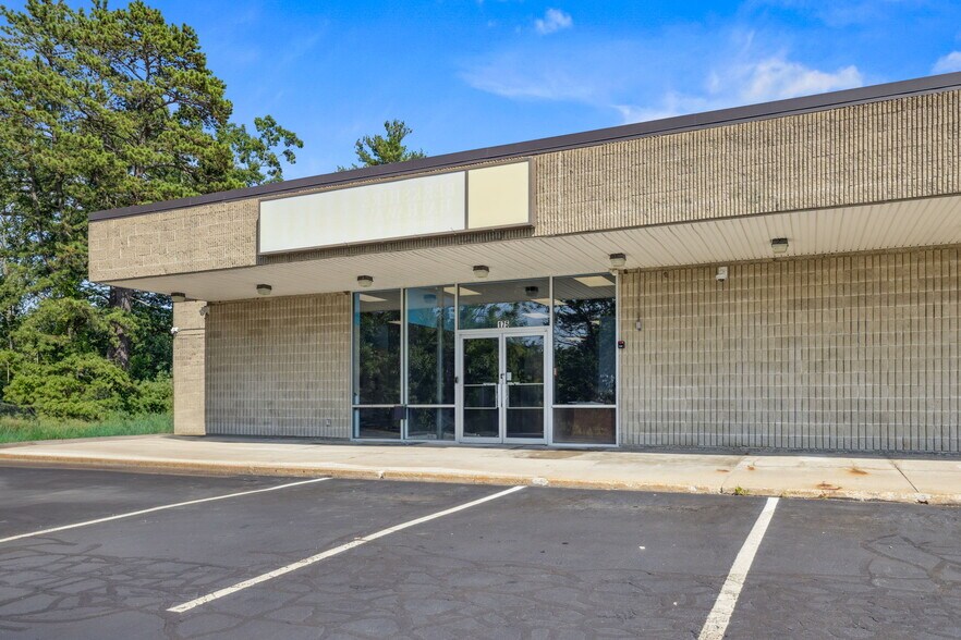 More Photos Of 175 Amherst St, Nashua Freestanding For Lease