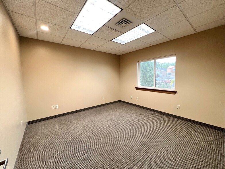 More Photos Of 1212 Columbia Park Trl, Richland Office For Lease