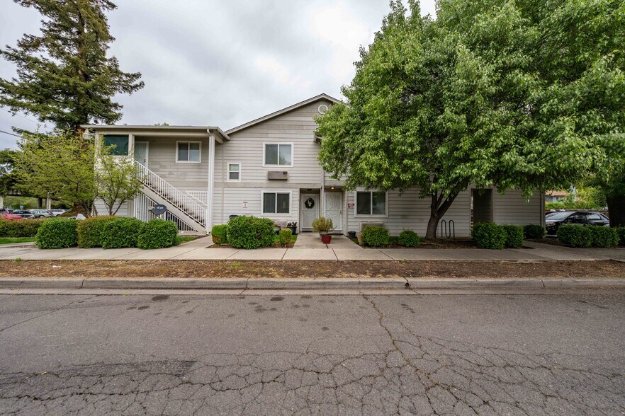 More Photos Of 139 Almond St, Medford Apartments For Sale