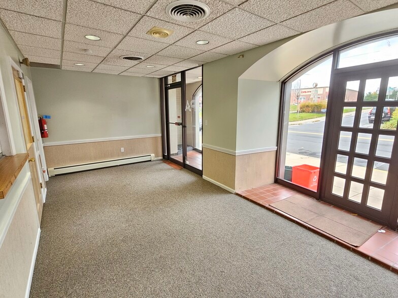 More Photos Of 17 N 23rd St, Reading Office Residential For Sale