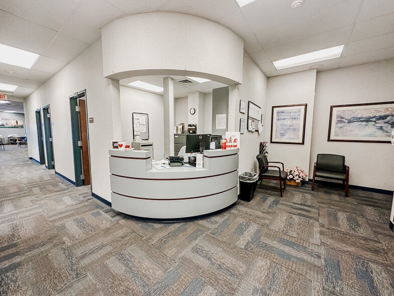 More Photos Of 2900 Plank Rd, Altoona Restaurant For Lease