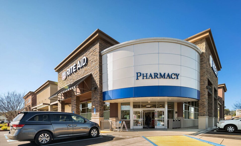 More Photos Of 1000-9000 Northgate Mall, San Rafael Unknown For Lease