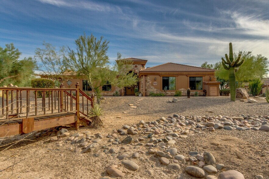 More Photos Of 10027 E Hillview St, Mesa Assisted Living For Sale