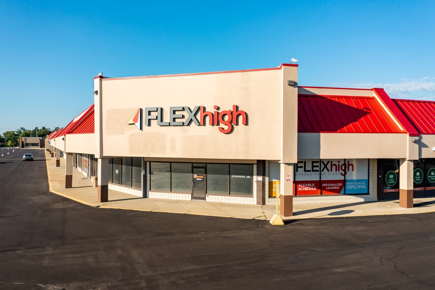 Primary Photo Of 4813-4945 Clio Rd, Flint Unknown For Lease