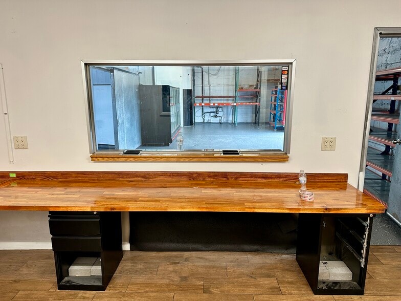 More Photos Of 8802 Foster Ave, Brooklyn Warehouse For Lease