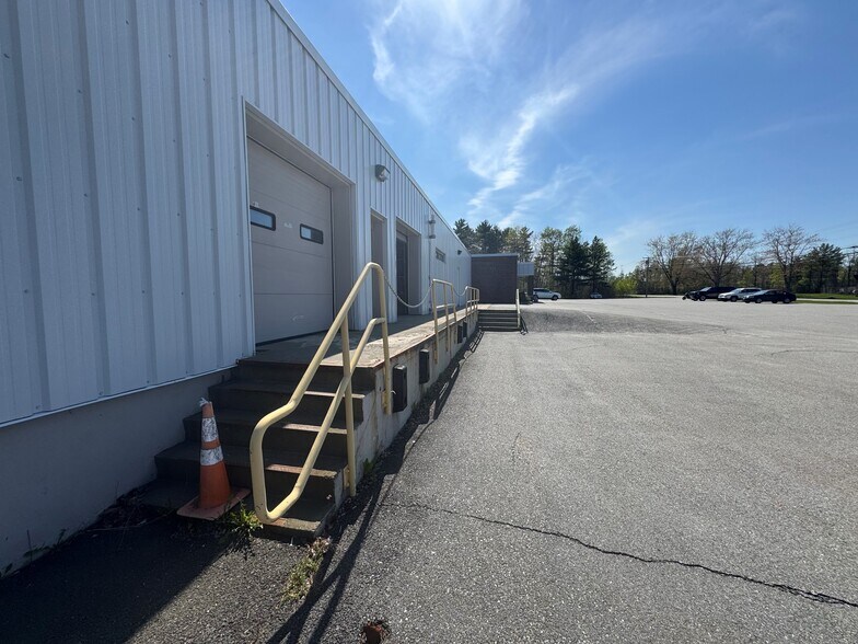 More Photos Of 92 Perry Rd, Bangor Warehouse For Sale