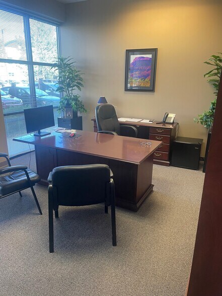 More Photos Of 8600 Park Meadows Dr, Lone Tree Showroom For Lease